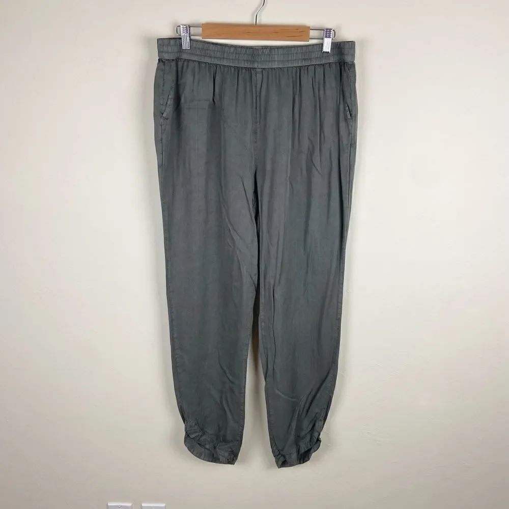 Anthropologie Mododoc Relaxed Ruched Leg Tencel Pant - Gray